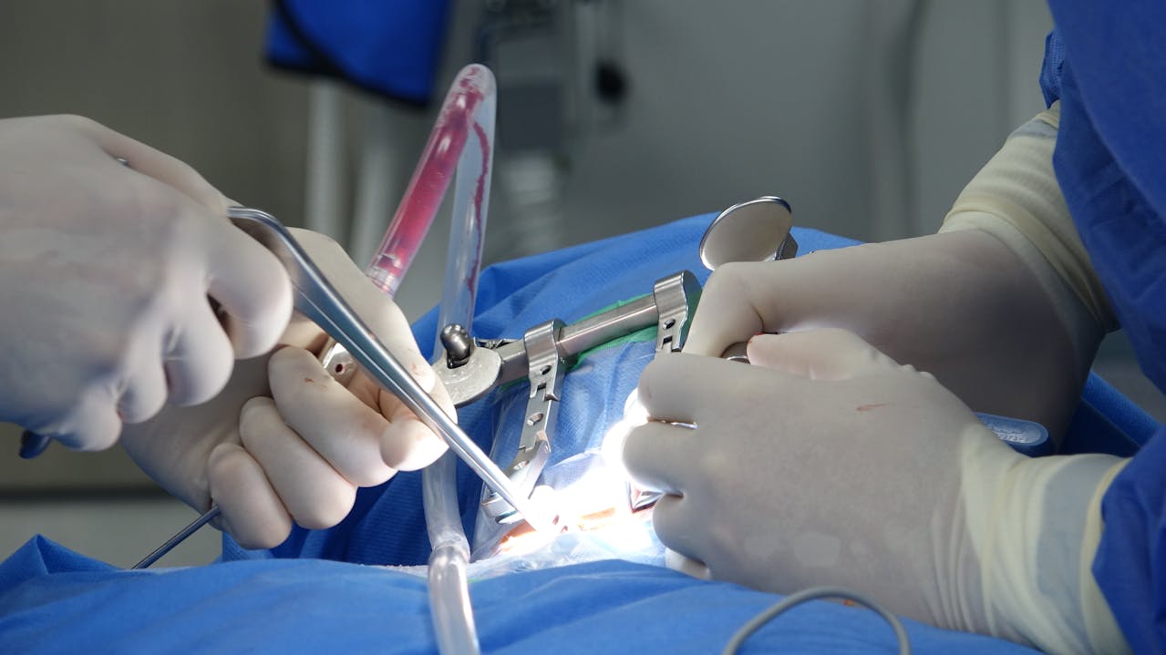 The Best Instruments for Quick and Safe Spine Surgeries
